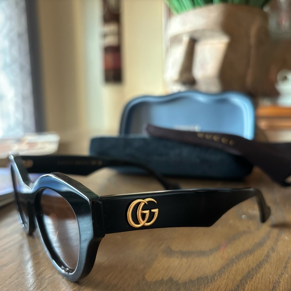 Gucci 💅✨ Black Designer GG Cat Eye Sunglasses Italy GG0957S 003 51-19-145 Auth - Picture 4 of 12